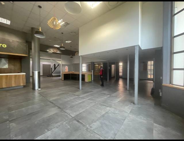 255M² RETAIL TO LET IN BRYANSTON